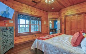 Copper Elk Lodge: A 6 acres Smoky Mountain Sanctuary - Sevierville, Tennessee