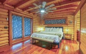 Copper Elk Lodge: A 6 acres Smoky Mountain Sanctuary - Sevierville, Tennessee