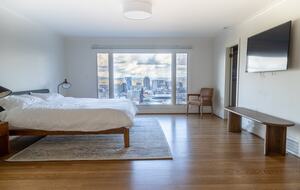 Skyline Sanctuary | Sweeping Views of Downtown Portland - Portland, Oregon