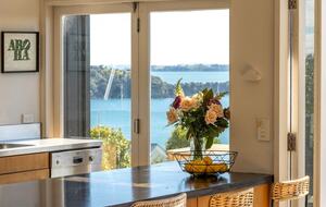 Island Escape - Waiheke Island, New Zealand