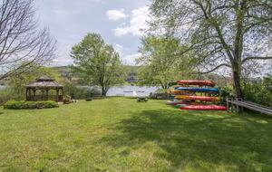 Elegant Ski-In/Ski-Out Townhome with Lake Access - McHenry, Maryland