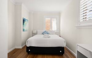 Charming Little Manly Retreat with Leafy Harbour Glimpses - Sydney, Australia