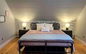 Charming Mount Holly Retreat on Six Private Acres - Mount Holly, Vermont