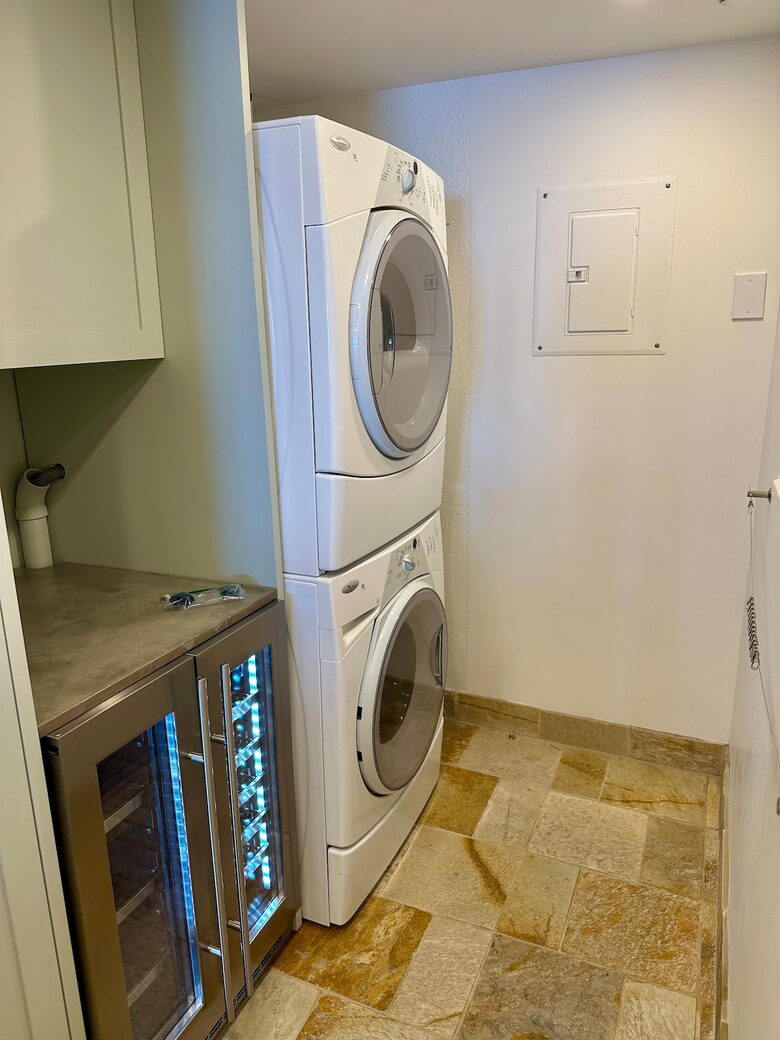 Elegant Ski-in/Ski-out Condo with Panoramic Views - Mammoth Lakes, California