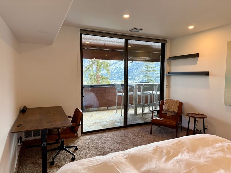 Elegant Ski-in/Ski-out Condo with Panoramic Views - Mammoth Lakes, California
