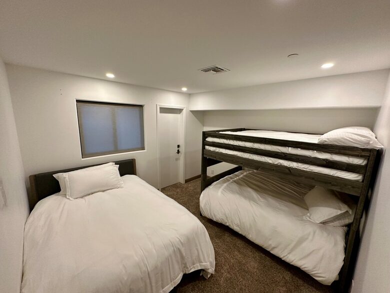 Elegant Ski-in/Ski-out Condo with Panoramic Views - Mammoth Lakes, California