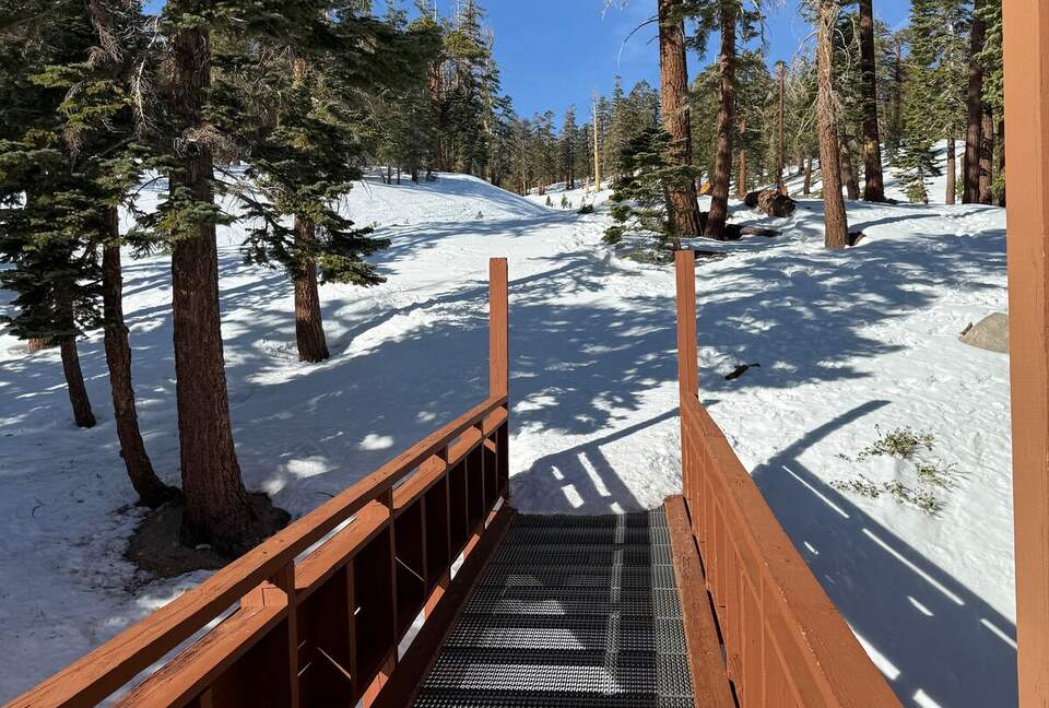 Elegant Ski-in/Ski-out Condo with Panoramic Views - Mammoth Lakes, California