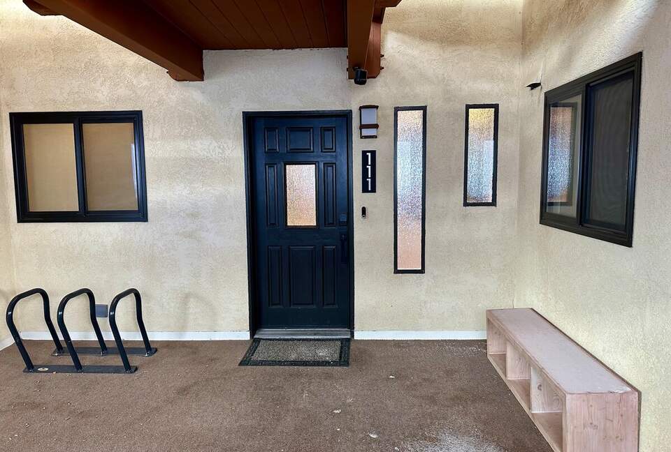 Elegant Ski-in/Ski-out Condo with Panoramic Views - Mammoth Lakes, California