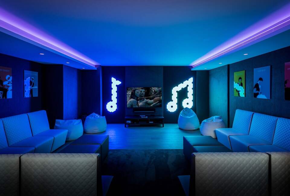 Villa Phoenix (R) - Benahavis, Spain