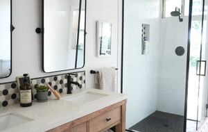 Canyon View Estate with Private Tennis Court & Luxe Casita - Encinitas, California