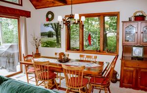 Room for 8 at the table