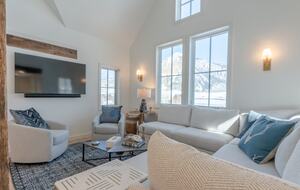 Luxury Mountain Retreat with Unobstructed Peak Views - Crested Butte, Colorado