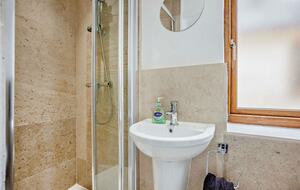 A Refined Cotswold Retreat with Countryside Elegance - Salford, United Kingdom