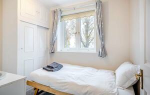 Elegant Cotswold Retreat Near Bourton-on-the-Water - Bourton-on-the-Water, United Kingdom