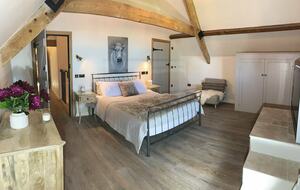 Rustic-Chic Barn Conversion in Leighterton - Leighterton, Tetbury, United Kingdom