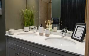 Cotswold Former Post House with Countryside Charm - Leighterton, Tetbury, United Kingdom