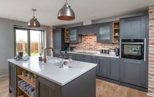 Cotswold Former Post House with Countryside Charm - Leighterton, Tetbury, United Kingdom