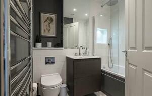 Elegant Georgian Penthouse with Panoramic Bath Views - Bath, United Kingdom