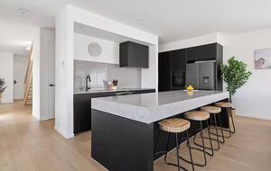 Modern Seaside Sophistication in Ocean Grove - Ocean Grove, Australia