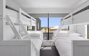 Modern Seaside Sophistication in Ocean Grove - Ocean Grove, Australia