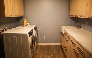 Mid-Century Gem with Garden & Jacuzzi in Innis Arden - Shoreline, Washington