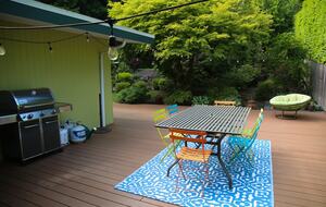 Mid-Century Gem with Garden & Jacuzzi in Innis Arden - Shoreline, Washington