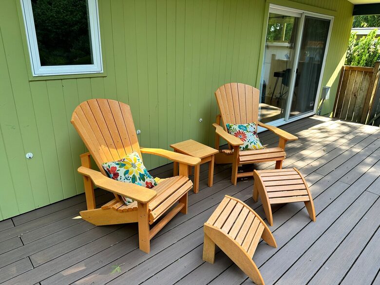 Mid-Century Gem with Garden & Jacuzzi in Innis Arden - Shoreline, Washington