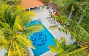 Secluded Island Oasis with Panoramic Water Views - Freeport, Bahamas