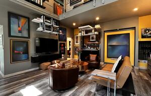 Modern Napa Hideaway Overlooking the River - Napa, California