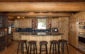 Grand Big Sky Ski In/Ski Out Lodge | Moon Rider - Big Sky, Montana