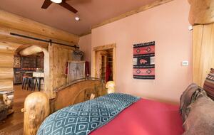 Grand Big Sky Ski In/Ski Out Lodge | Moon Rider - Big Sky, Montana