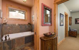 Grand Big Sky Ski In/Ski Out Lodge | Moon Rider - Big Sky, Montana