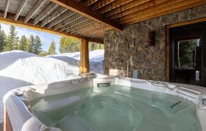 Grand Big Sky Ski In/Ski Out Lodge | Moon Rider - Big Sky, Montana