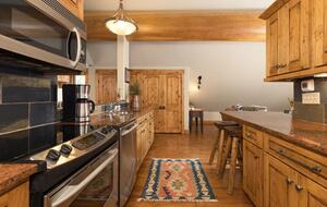 Grand Big Sky Ski In/Ski Out Lodge | Moon Rider - Big Sky, Montana