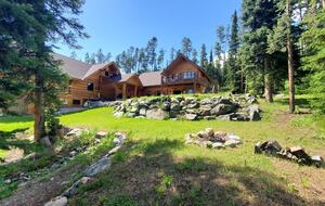 Grand Big Sky Ski In/Ski Out Lodge | Moon Rider - Big Sky, Montana