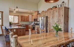 Starry Ridge Retreat Near Zion’s East Gate - Mt.Carmel, Utah