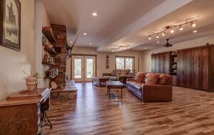 Starry Ridge Retreat Near Zion’s East Gate - Mt.Carmel, Utah