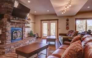 Starry Ridge Retreat Near Zion’s East Gate - Mt.Carmel, Utah