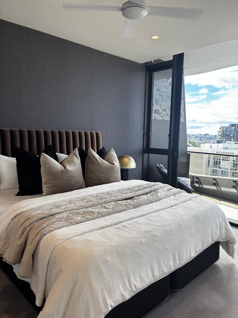 Designer Condo with Concierge & City Views - Brisbane, Australia