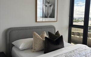 Designer Condo with Concierge & City Views - Brisbane, Australia