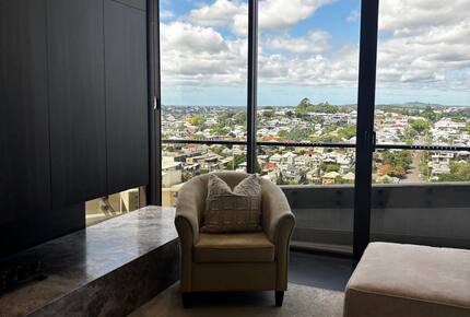 Designer Condo with Concierge & City Views - Brisbane, Australia