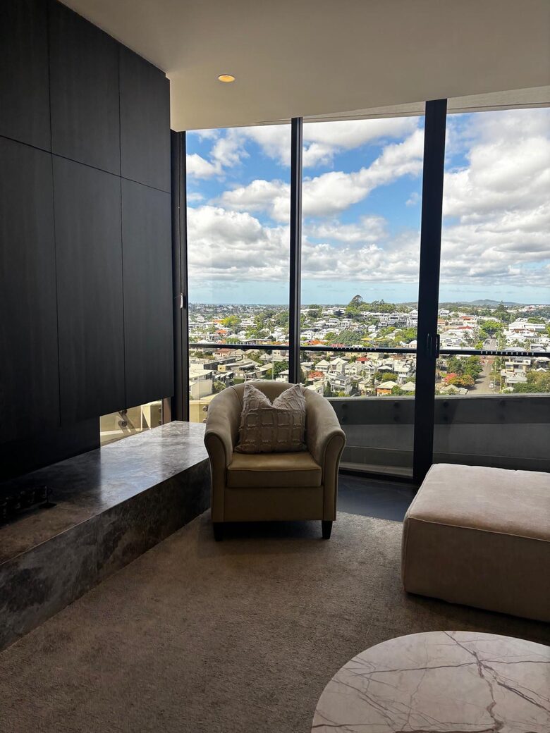 Designer Condo with Concierge & City Views - Brisbane, Australia