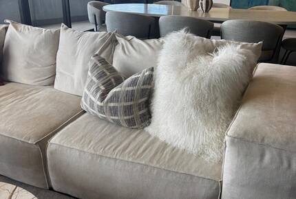 Designer Condo with Concierge & City Views - Brisbane, Australia