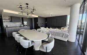 Designer Condo with Concierge & City Views - Brisbane, Australia