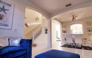 Elegant Solana Retreat Near Orlando’s Top Attractions - Davenport, Florida