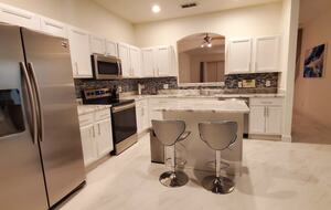 Elegant Solana Retreat Near Orlando’s Top Attractions - Davenport, Florida