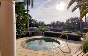 Elegant Solana Retreat Near Orlando’s Top Attractions - Davenport, Florida