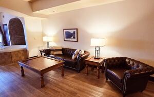 Cozy Wisconsin Dells Penthouse with River Access - Wisconsin Dells, Wisconsin