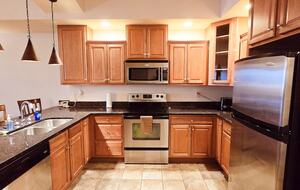 Cozy Wisconsin Dells Penthouse with River Access - Wisconsin Dells, Wisconsin