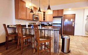 Cozy Wisconsin Dells Penthouse with River Access - Wisconsin Dells, Wisconsin